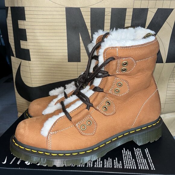 NEW Dr Martens 1460 Lace to Toe Fur Lined Buttersoft Lace Up Boots Brown Size 10 - Picture 2 of 6